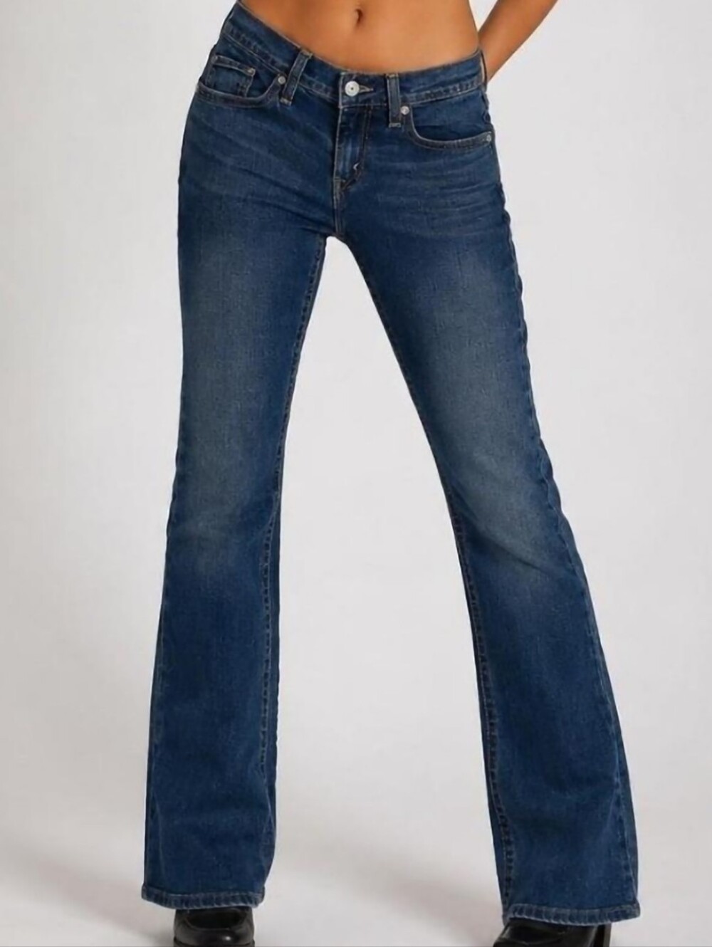 Levi's Women's Classic Boot Cut Stretchy Jeans - Blue Denim 30" Waist